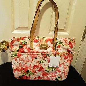 Calvin Klein purse ☀️Summer Purse Sale☀️